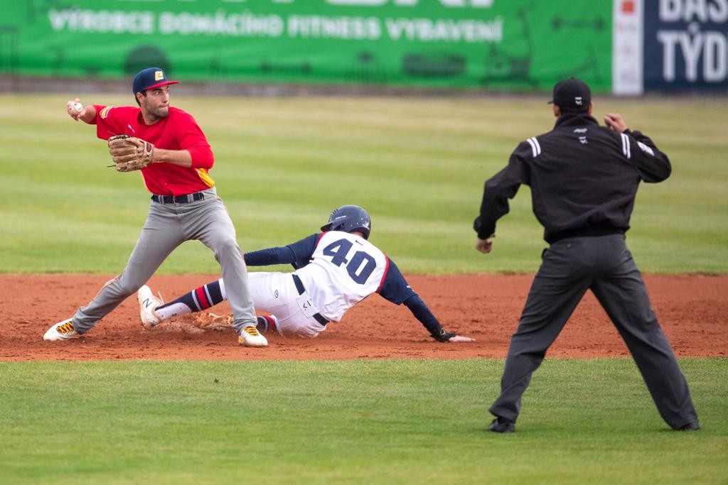 B&eacute;isbol y S&oacute;fbol navarro por el mundo